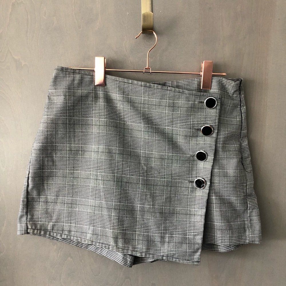Macy’s Skorts